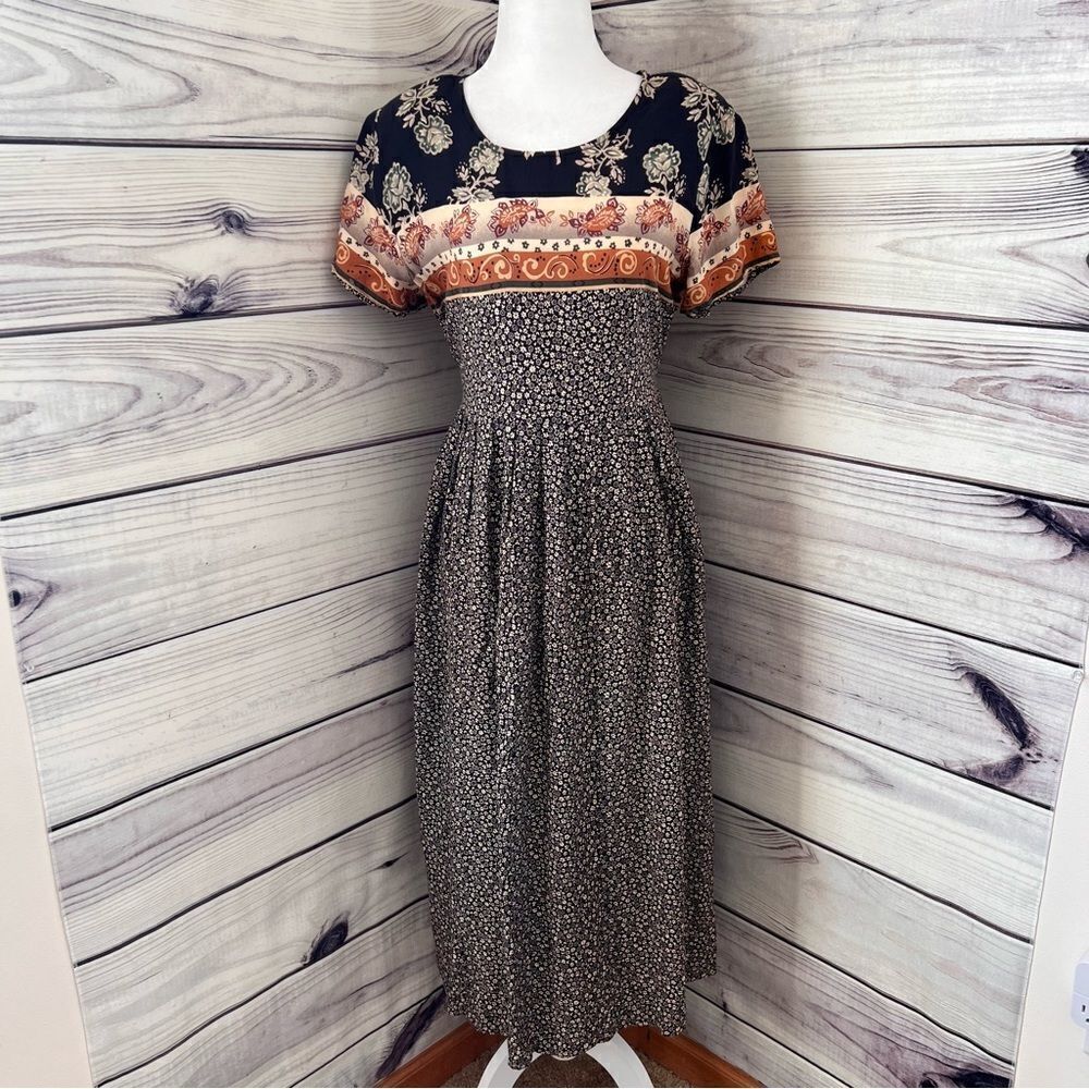 MOLLY Malloy Vintage Black Floral Patterned Short Sleeve Dress